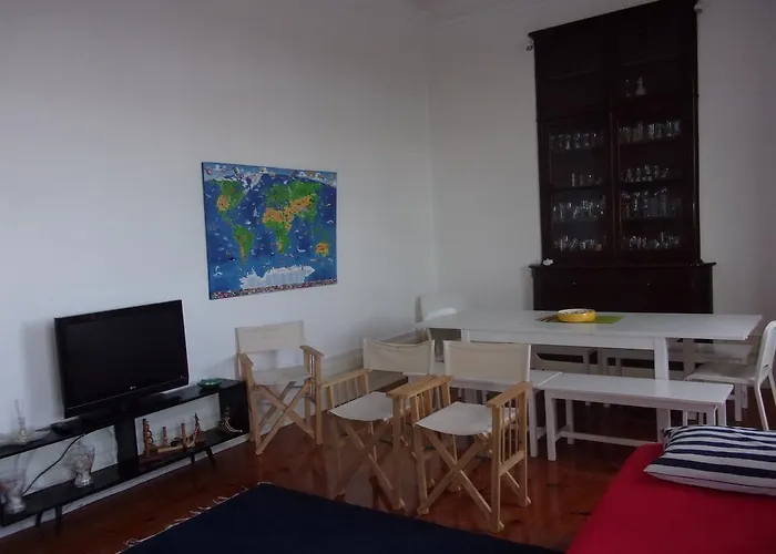 Hostel 402